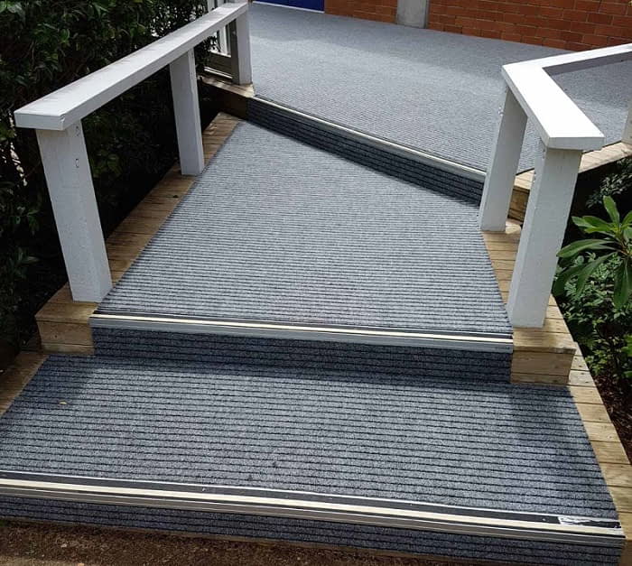 Broad Rib outdoor carpet for wooden steps at St Kent