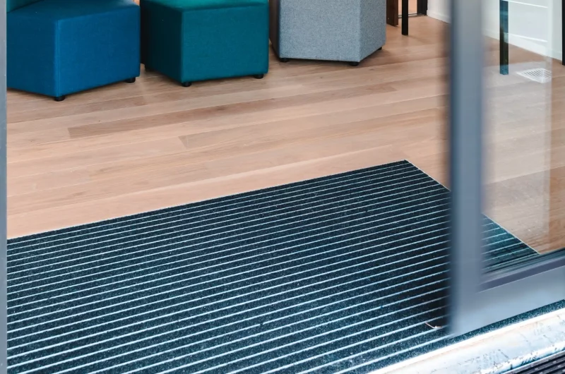 Coral Tread Entrance - recessed well matting