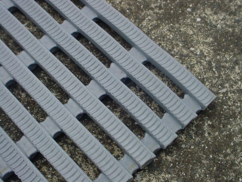 Flexi Rib - grey tubular matting close up