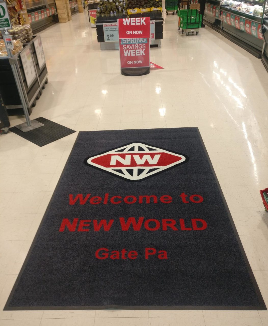 Helloworld Mat New World Supermarket special logo mats
